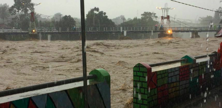 Bendungan Katulampa Naik 250 Cm, Warga Jakarta Diimbau Waspada Banjir