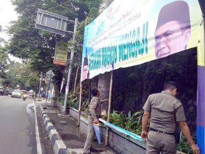 Spanduk Magrib Mengaji Dirobek Orang Misterius
