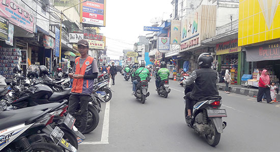 Juru parkir di Jalan A Yani