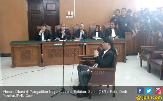Ahmad Dhani Dijatuhi Hukuman 1 Tahun 6 Bulan