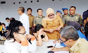 Bupati Pergoki PSK Belia ‘Threesome’ di Kamar