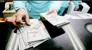 Investor Lari dari Dolar