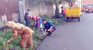 Rutinkan Program Sapa Warga dan Jumat Bersih