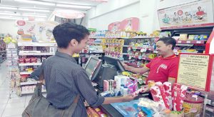 Februari Penjualan Cokelat Laris Manis
