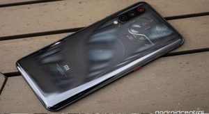 Xiaomi Mi 9 Tembus Pandang