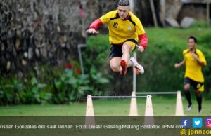 Dalam  Pemain Asing Pemerintah Harus Lebih Selektif Naturalisasi