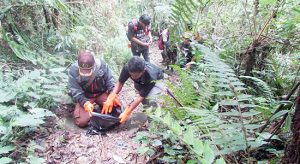 Sampah Gunung Salak Dibersihkan