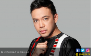Sandy Tumiwa Sudah Nikah Siri