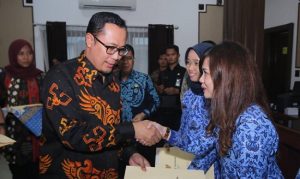 Serahkan 94 SK CPNS, Ini Wejangan Wali Kota Sukabumi