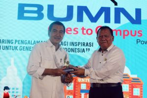 BRI Sukabumi Salurkan Beasiswa dan Ambulans