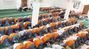 Usai UNBK, Pelajar MAN 2 Sujud Syukur
