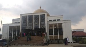 Masjid Cibadak Daarul Matiin Sukabumi Tetap Gelar Salat Jumat