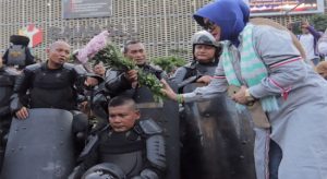Jeritan Polisi, Tolong Kasihani Kami, Pulanglah