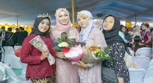 Perpisahan Sekolah, Buket Bunga Laris Manis