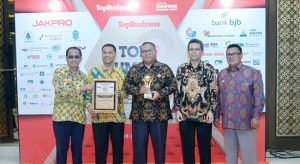 Perumda Sabet Tiga Penghargaan TOP BUMD 2019