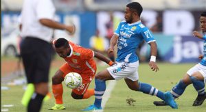 Persib Tumbangkan Borneo, Tetap Menangis