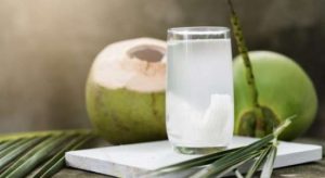 Takjub! Inilah Manfaat Buka Puasa dengan Air Kelapa