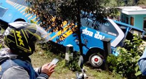 Kecelakaan Bus Budiman vs Bus Doa Ibu, 3 Orang Luka