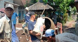 Pemdes Cibadak Perbaiki Jalan demi Perekonomian Warga