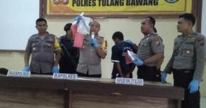 Tak Siapkan Buka Puasa, Suami Bunuh Istri dan Sandera Anak