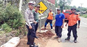 BPBD Pasang Rambu Rawan Bencana