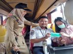 Dinkes Kota Sukabumi Bagikan Masker Antisipasi Corona