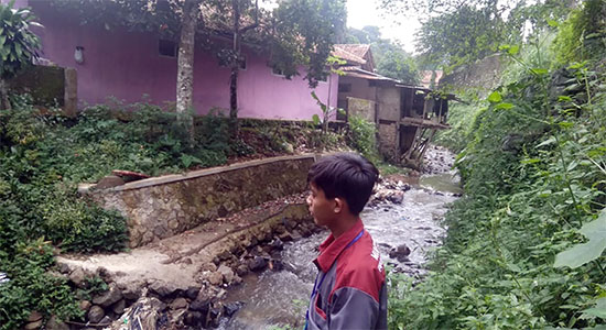 Sungai Cibandung yang berlokasi di Kelurahan Sriwidari
