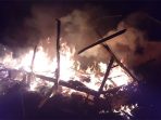 Korsleting Listrik, Rumah Warga Kalibunder Terbakar