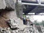 Jembatan Padabeunghar Terancam Runtuh