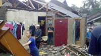 Kecamatan Cibeureum dan Baros Disapu Puting Beliung