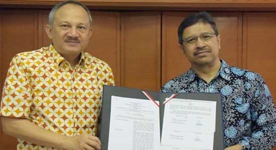 Pemprov Jabar Kerjasama Dengan PT Pos Logistik Indonesia Distribusikan Sejuta Masker