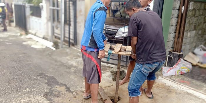 Musim Hujan, Tukang Sumur Panen Order