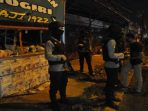 Mencekam! Perang Dua Ormas Pecah , Empat Mobil Dibakar