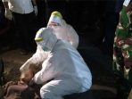 Usai Rapid Test, Tiba-Tiba Gadis Berbaju Cokelat Pingsan Bikin Tegang