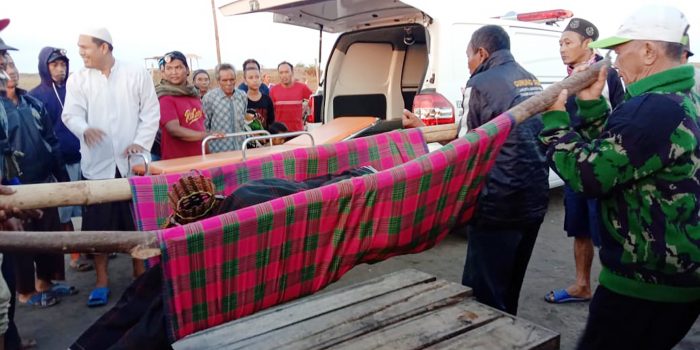 Dua Warga Cianjur Membusuk di Pantai Tegalbuleud