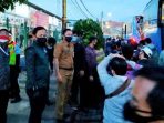 Stasiun Bogor Makin Ramai, Antrean Penumpang Masih Panjang
