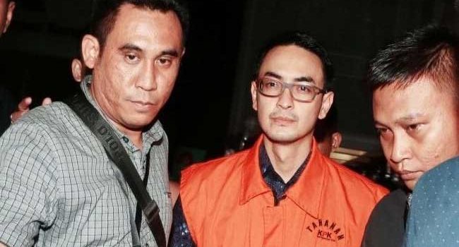 Zumi Zola Masih Dalam Penjara, Sekarang Malah Digugat Cerai Istrinya