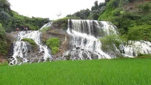 Curug Cikurutug Hipnotis Wisatawan
