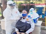 Petugas Terminal Palabuhanratu Lakukan Test Swab