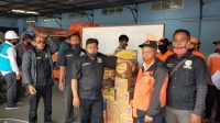 Baldatun Bagikan Makanan Instan Di Lokasi Bencana banjir Bandang Cicurug