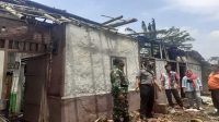 Lagi Asyik Nonton Tv, Rumah Warga Kebonpedes Ludes Terbakar
