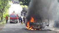 Fick Up Terbakar di Gunung Sumping