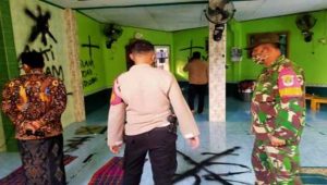 Mahasiswa Pencoret Mushola dan Merobek Alquran Nangis di Kantor Polisi