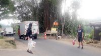 Jalan Cirenghas Ancam Pengguna Jalan