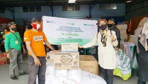 Pegadaian Syariah Kebonjati Peduli Korban Banjir