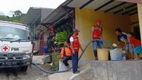 PMI Kota Sukabumi Distribusikan 10.000 Liter Air Bersih