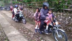 Hindari Covid-19, Orang Tua Perlu Antar Jemput Anak Sekolah