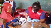 Korban Longsor Caringin Derita Hipertensi Hingga Mencret