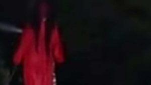 Penampakan Kuntilanak Bergaun Merah Gegerkan Warga
