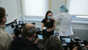 Moskow Mulai Vaksinasi Massal, Salurkan Sputnik V ke 70 Klinik